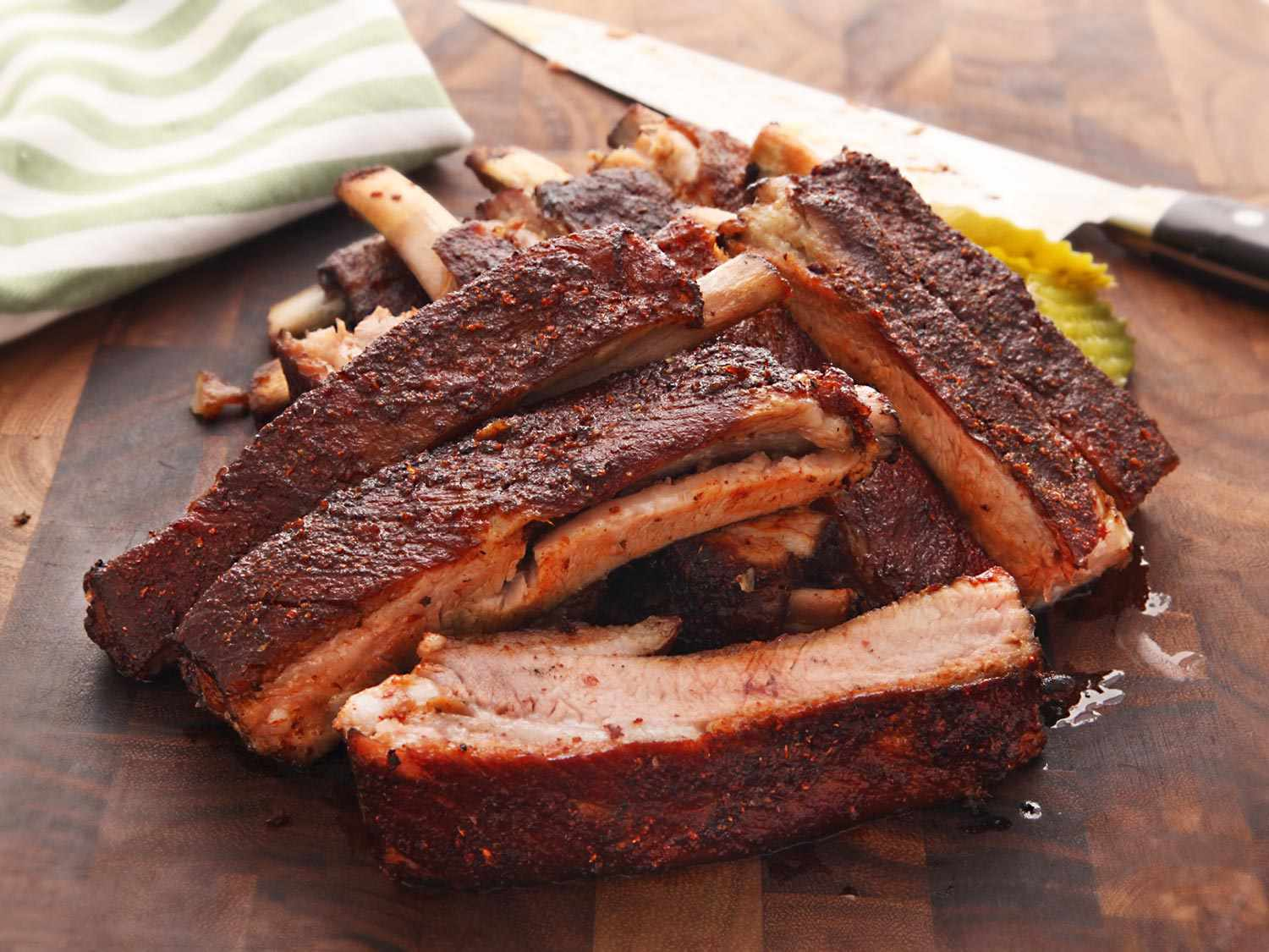 Beef vs Pork Ribs: Deciding the Meaty Battle